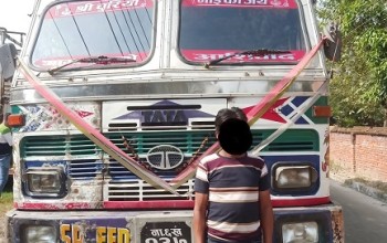 प्रहरीद्धारा पच्चास लाखको मालवाहक ट्रक नियन्त्रण